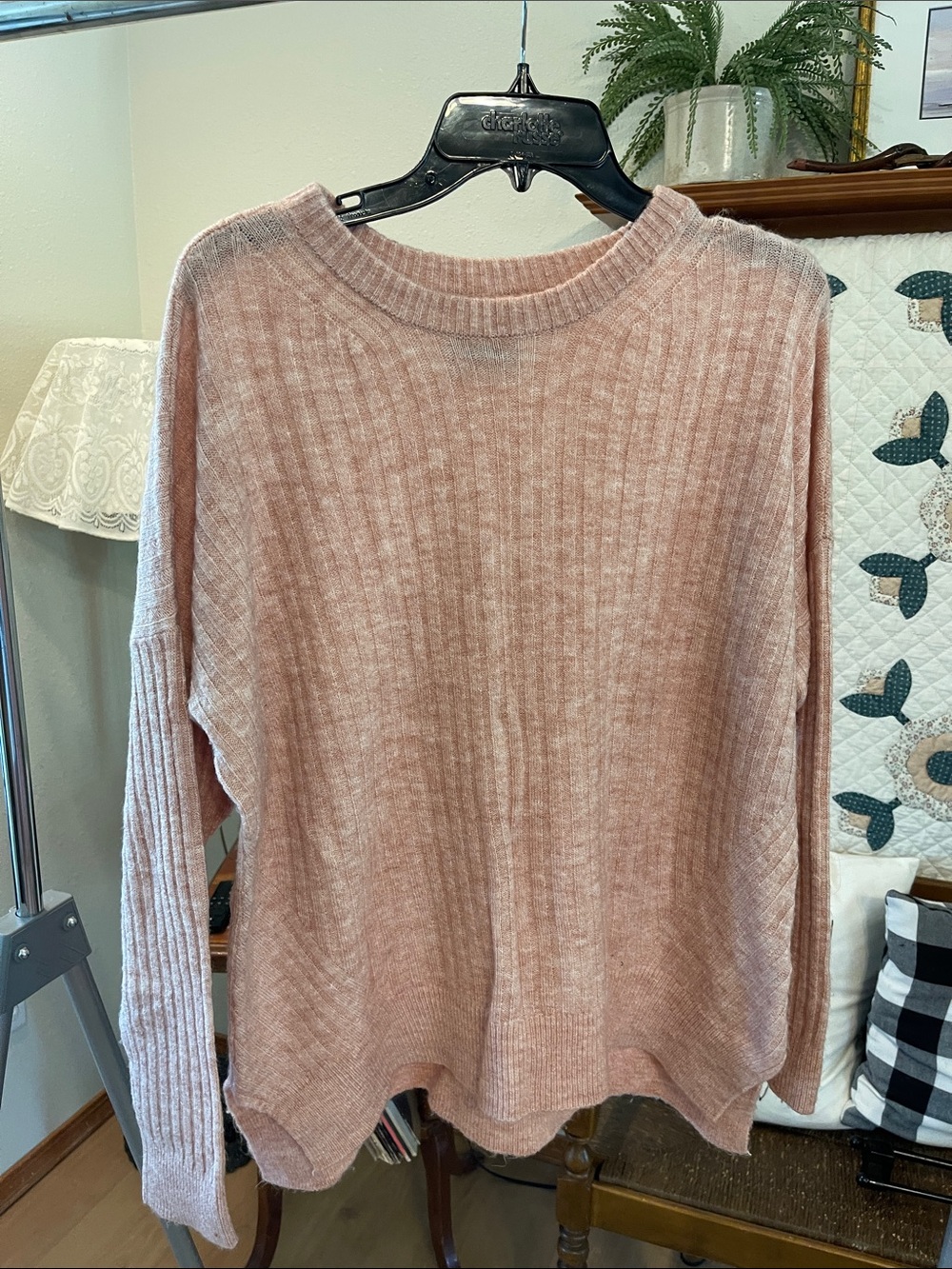 Abercrombie & Fitch Dusty Rose Ribbed Crewneck Sweater